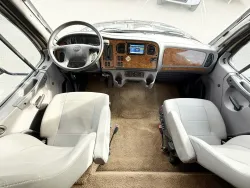 2016 Jayco Seneca 37HJ | Thumbnail Photo 7 of 29