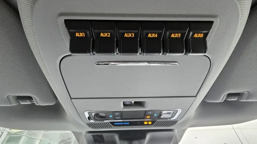 2026 Ford Super Duty F-250 | Photo 30 of 35