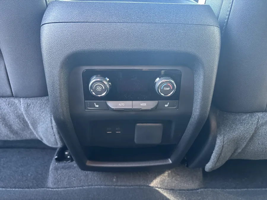 2026 Chevrolet Traverse AWD High Country | Photo 13 of 26