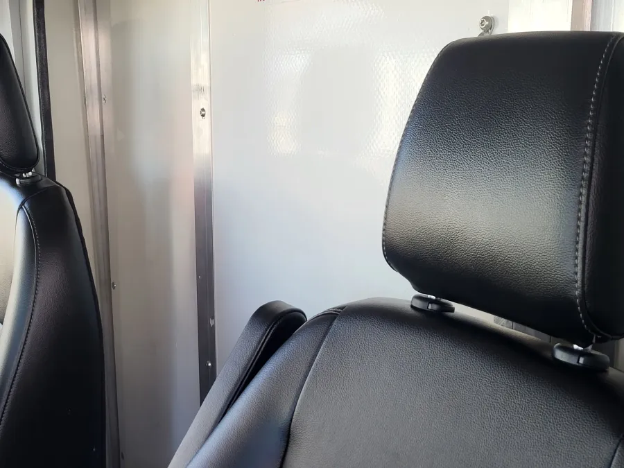 2023 Ford Transit Cutaway T350HD | Photo 14 of 25