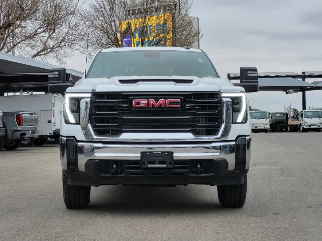 2026 GMC Sierra 2500HD Pro 