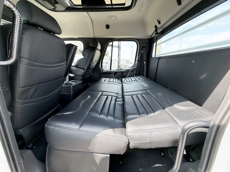 2025 Freightliner M2 106 Plus Summit Hauler | Photo 14 of 26