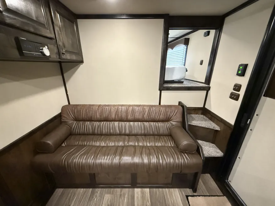 2026 Cimarron Norstar 4HLQ | Photo 7 of 27