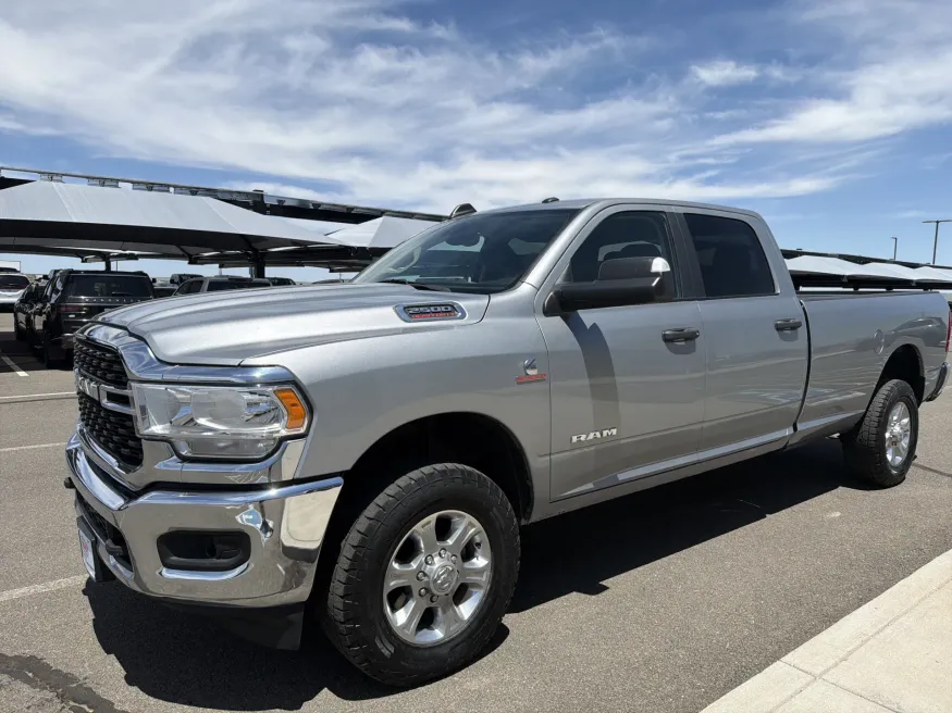 2022 RAM 2500 Big Horn | Photo 3 of 20