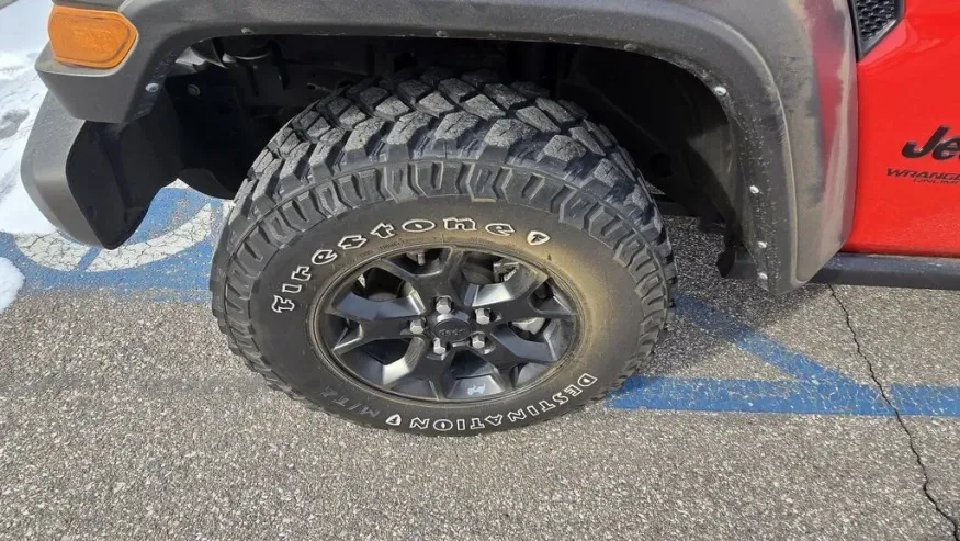 2021 Jeep Wrangler Unlimited | Photo 9 of 28