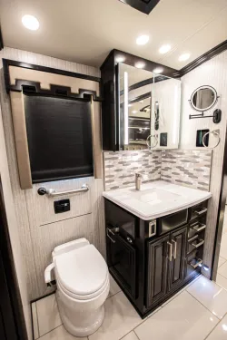 2022 Newmar London Aire 4579 | Thumbnail Photo 23 of 25