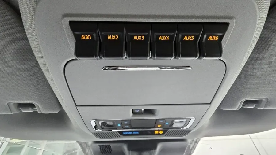 2026 Ford Super Duty F-250 | Photo 30 of 35