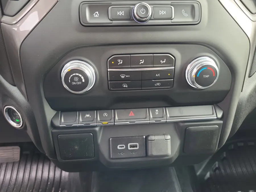 2026 GMC Sierra 1500 Pro | Photo 16 of 22