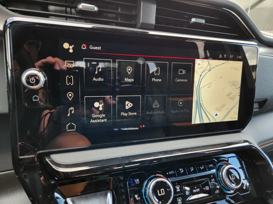 2025 GMC Sierra 2500HD AT4 | Photo 25 of 30