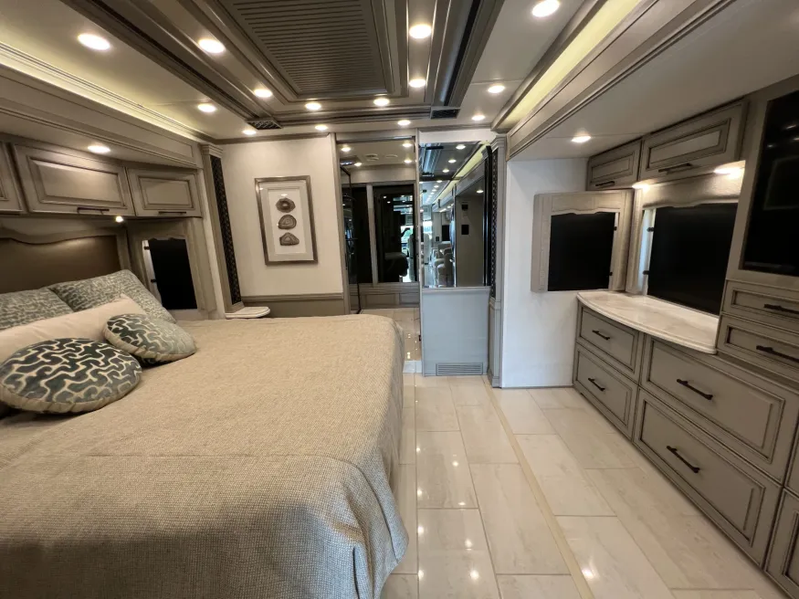 2026 Newmar London Aire 4551 | Photo 12 of 19