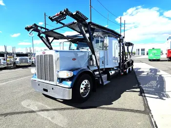 2017 Peterbilt 389