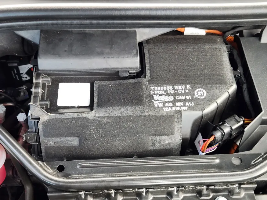 2023 Volkswagen ID.4 | Photo 21 of 22