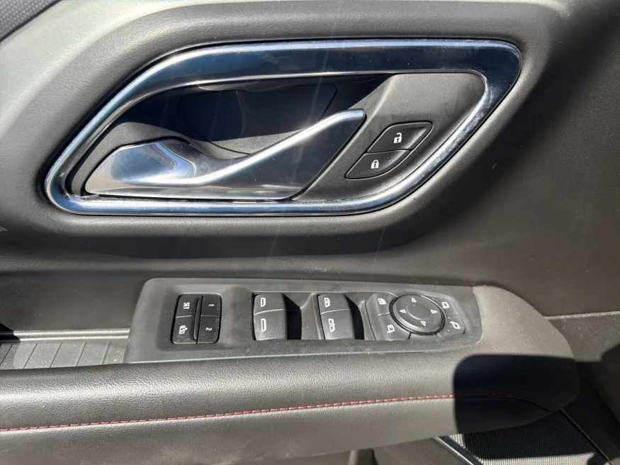 2023 Chevrolet Tahoe RST | Photo 14 of 23