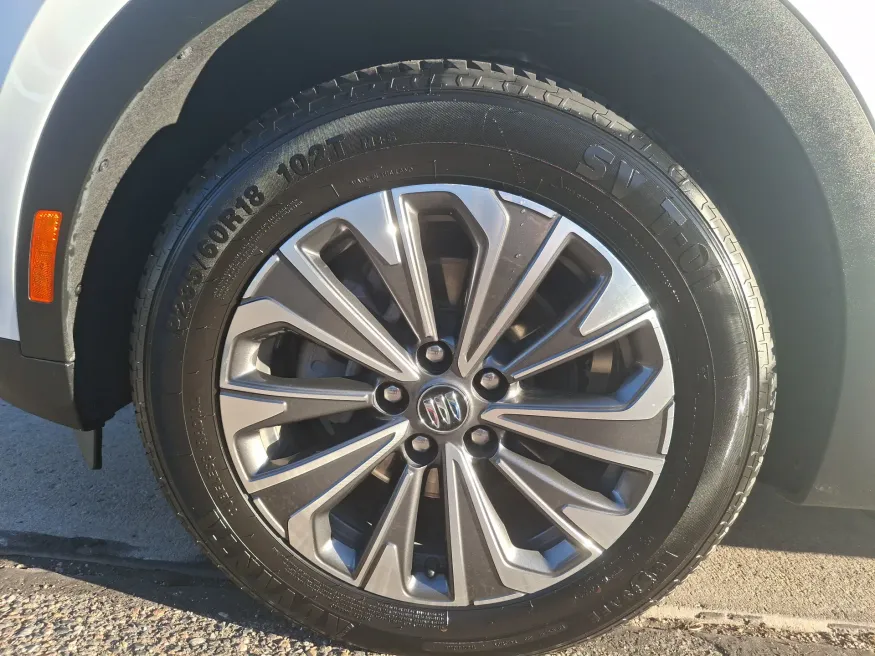 2024 Buick Envision Preferred | Photo 8 of 21