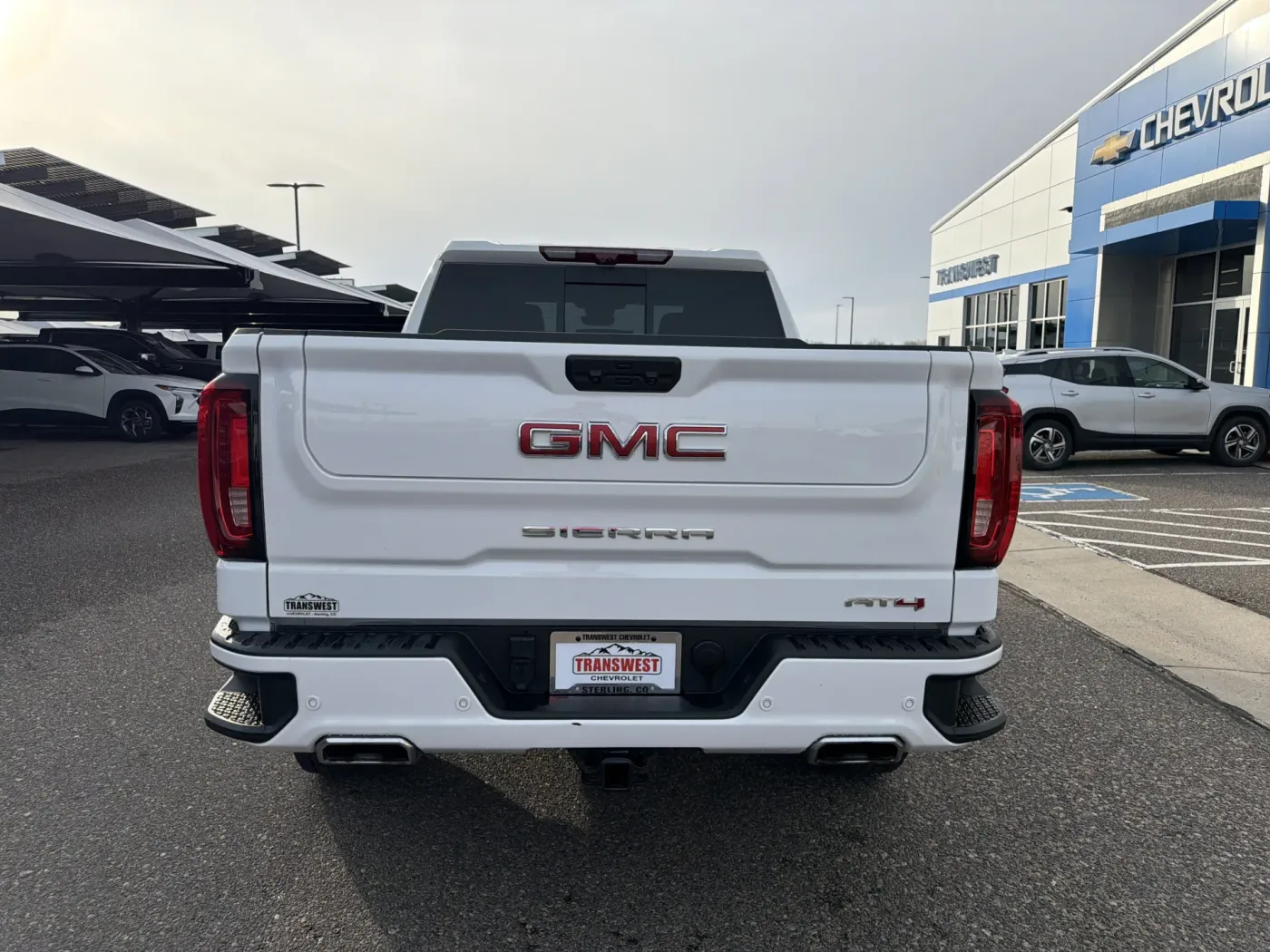 2023 GMC Sierra 1500 AT4 | Photo 3 of 22