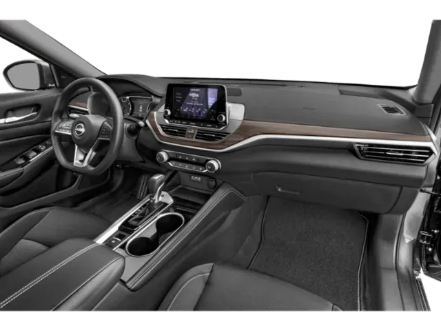 2023 Nissan Altima | Photo 11 of 12