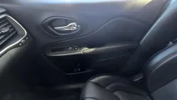 2022 Jeep Cherokee | Thumbnail Photo 26 of 29