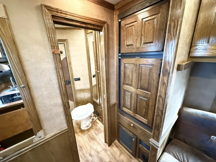 2015 Sooner 5HLQ | Photo 9 of 23