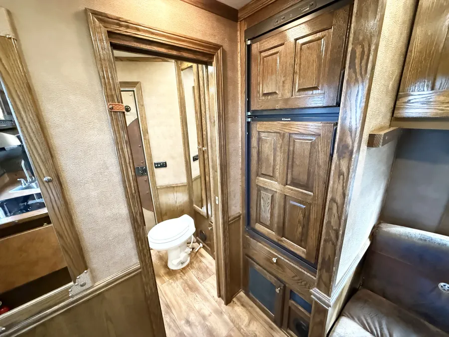 2015 Sooner 5HLQ | Photo 9 of 23