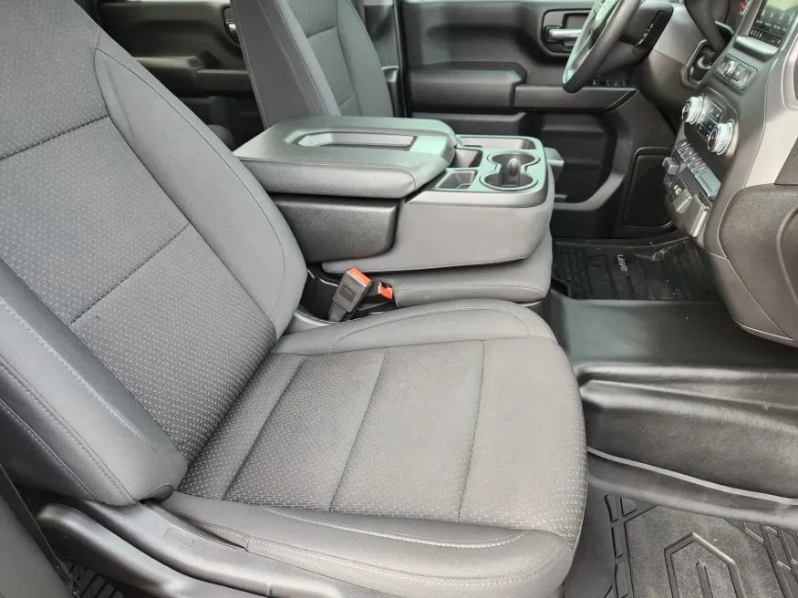 2025 GMC Sierra 2500HD Pro | Photo 14 of 26