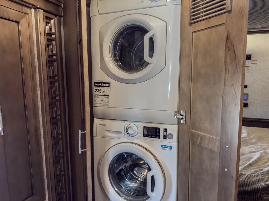 2021 Newmar Ventana 3412 | Photo 25 of 39