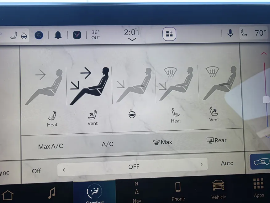 2022 Jeep Compass Limited | Photo 22 of 24