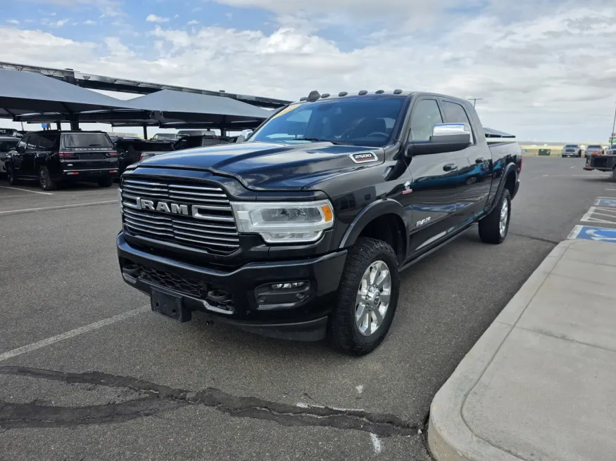 2022 RAM 2500 Laramie | Photo 3 of 27