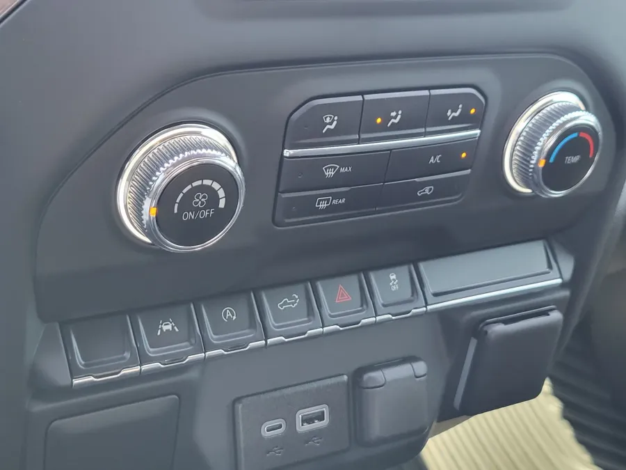 2024 GMC Sierra 1500 Pro | Photo 16 of 24