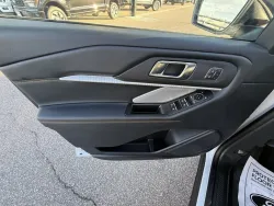 2026 Ford Explorer | Thumbnail Photo 14 of 32