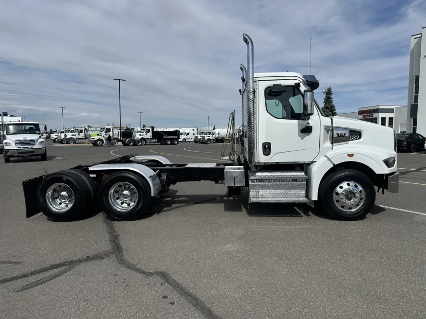 2022 Western Star 49X | Photo 4 of 16