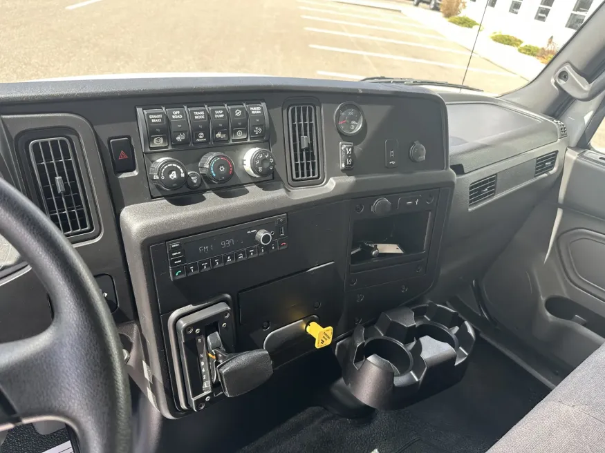 2022 International MV607 | Photo 13 of 13