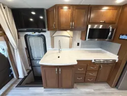 2022 Renegade Valencia 38RB | Thumbnail Photo 10 of 31