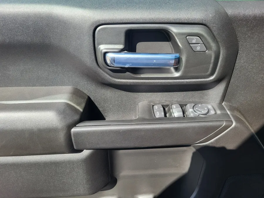 2026 GMC Sierra 2500HD Pro | Photo 18 of 24