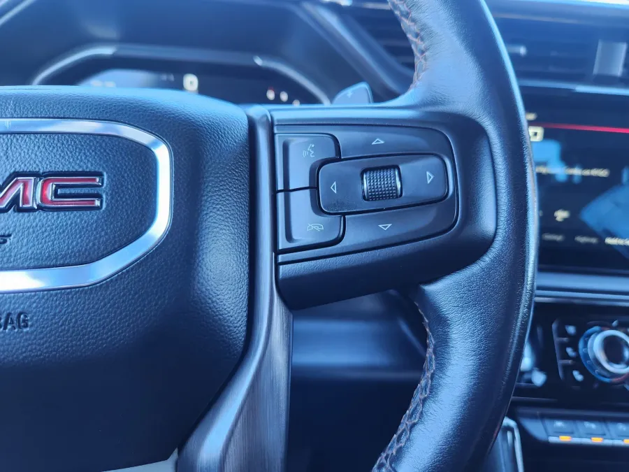 2023 GMC Sierra 1500 AT4 | Photo 25 of 31