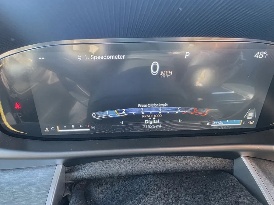 2025 Jeep Wagoneer L Base | Photo 27 of 36