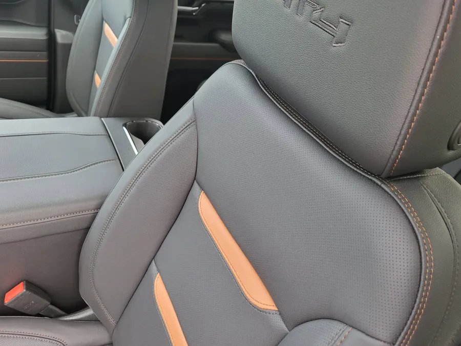 2026 GMC Sierra 1500 AT4 | Photo 13 of 27