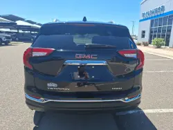 2024 GMC Terrain SLT | Thumbnail Photo 3 of 20