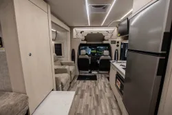 2026 Tiffin Wayfarer 25XPW | Thumbnail Photo 4 of 12