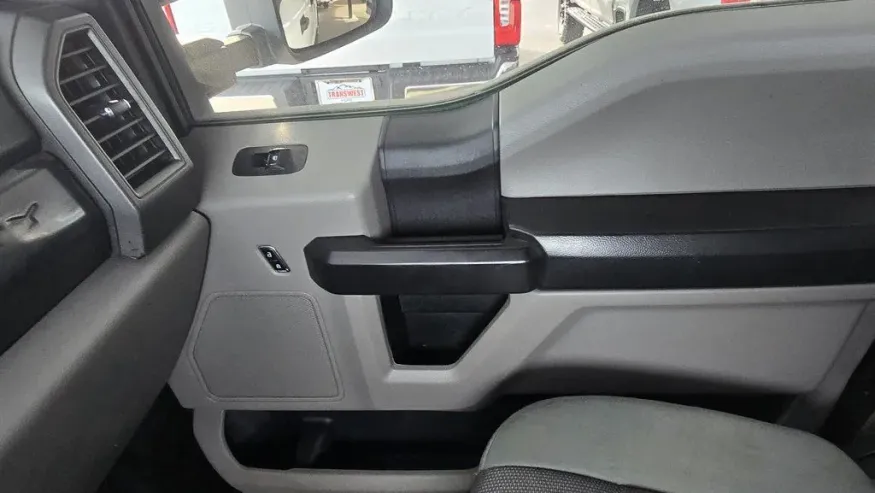 2019 Ford F-350 | Photo 24 of 27