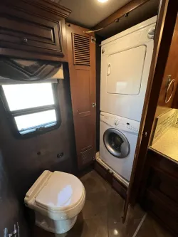 2014 Newmar Dutch Star 3736 | Thumbnail Photo 22 of 22