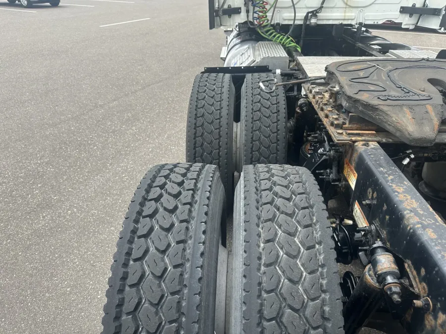 2020 Freightliner Cascadia | Photo 17 of 18