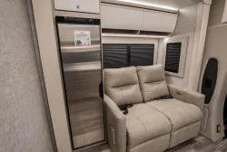 2026 Tiffin Wayfarer 25XLW | Thumbnail Photo 12 of 16