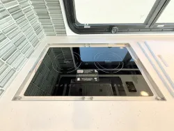 2026 Newmar Canyon Star 3947 | Thumbnail Photo 11 of 33