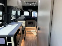 2026 Pleasure-way Plateau RB | Thumbnail Photo 3 of 28