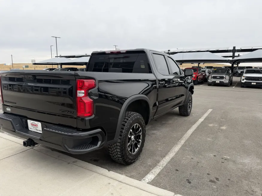 2024 Chevrolet Silverado 1500 ZR2 | Photo 6 of 20