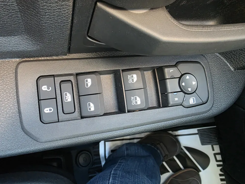 2026 RAM 3500 Tradesman - Photo 18