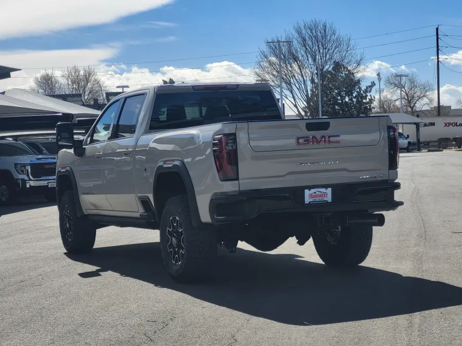 2026 GMC Sierra 2500HD AT4X | Photo 4 of 32