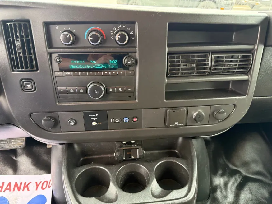 2018 Chevrolet Express 3500 Work Van | Photo 7 of 19