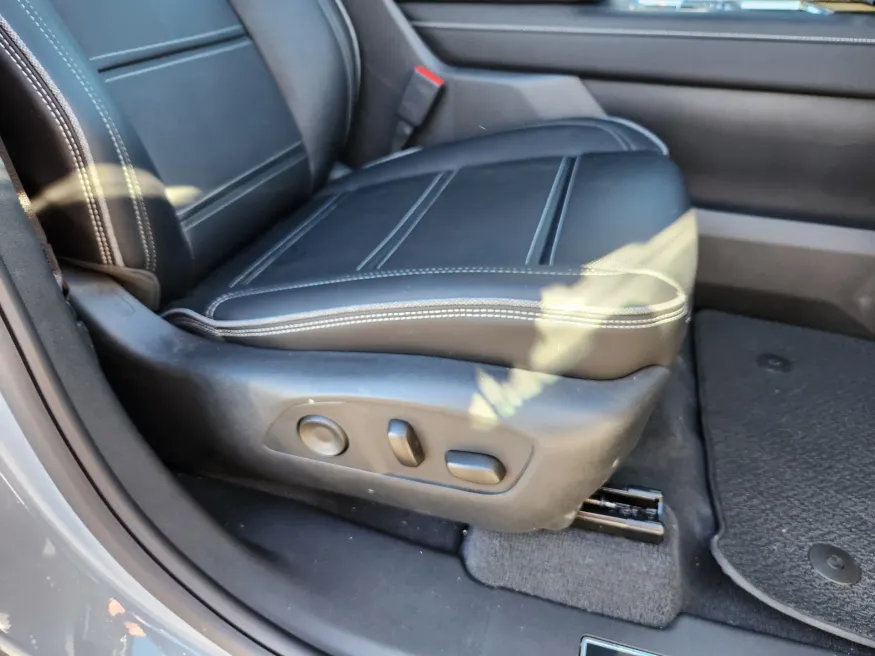 2025 GMC Sierra EV Max Range Denali | Photo 17 of 28