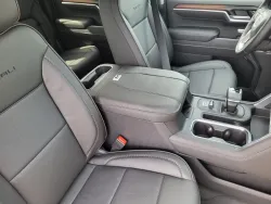 2026 GMC Sierra 1500 Denali | Thumbnail Photo 12 of 26